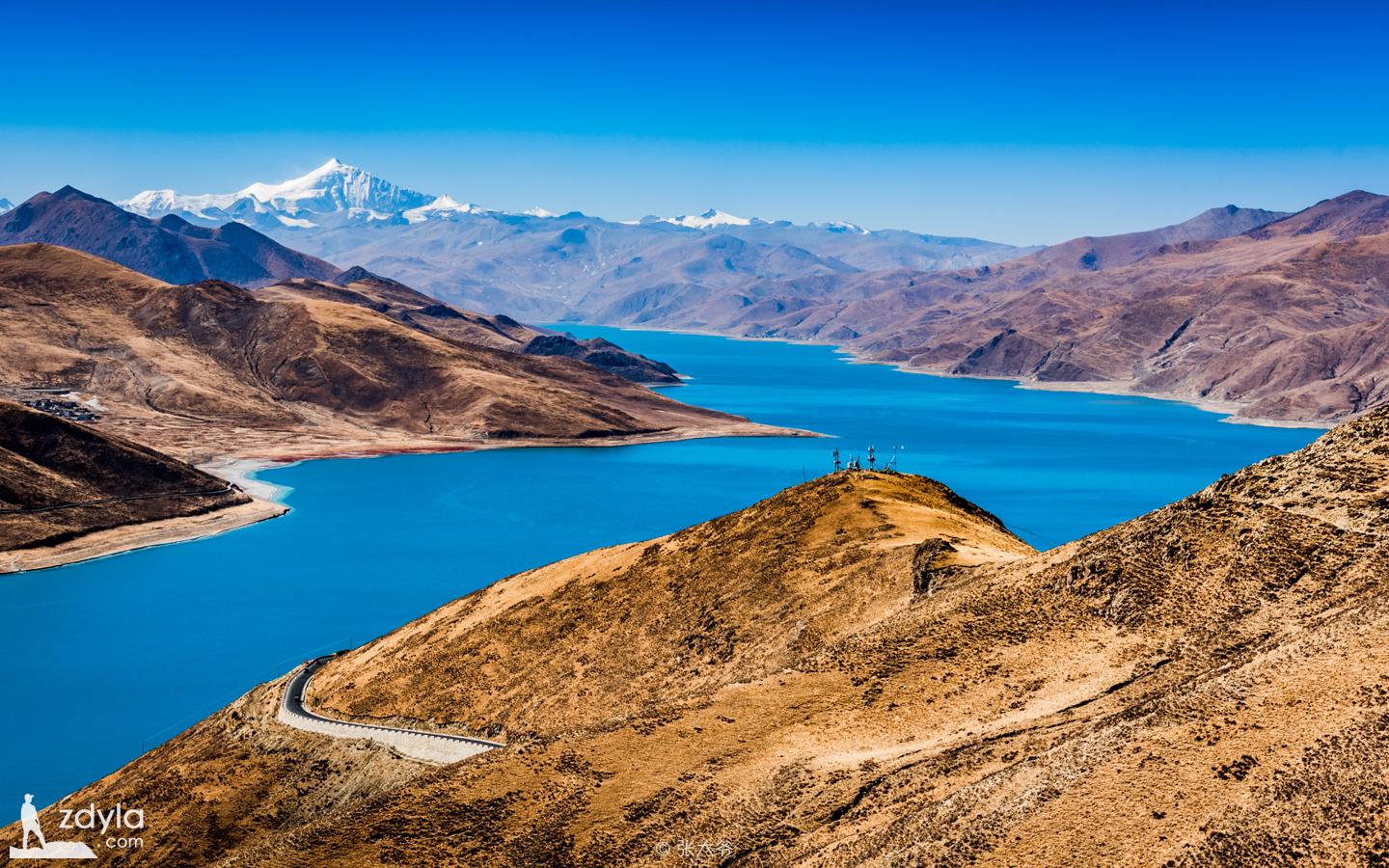 Yamdrok Lake