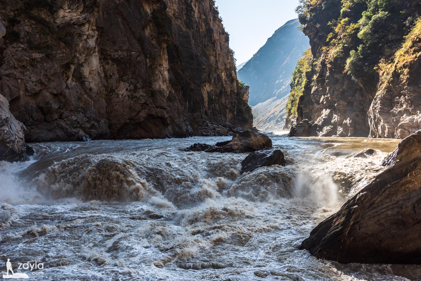 Tiger Leaping Gorge · Middle Section