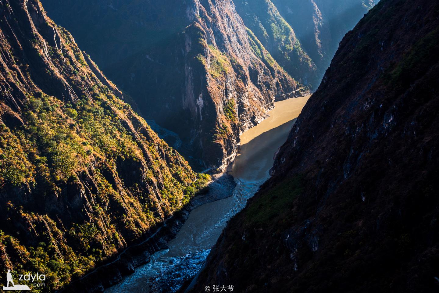 Tiger Leaping Gorge · High Way Landscape