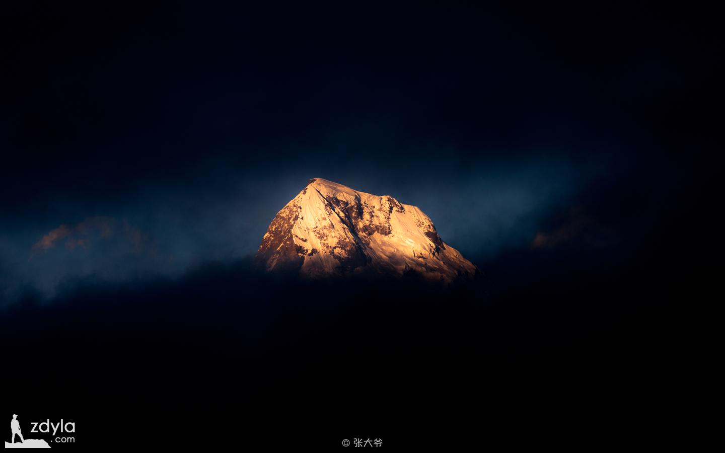 Black veiled Annapurna