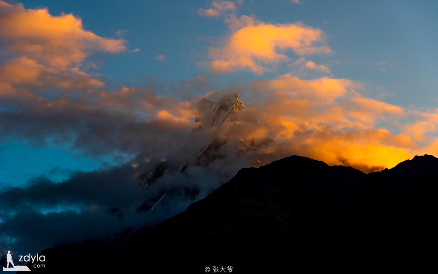 禁地“神山”鱼尾峰