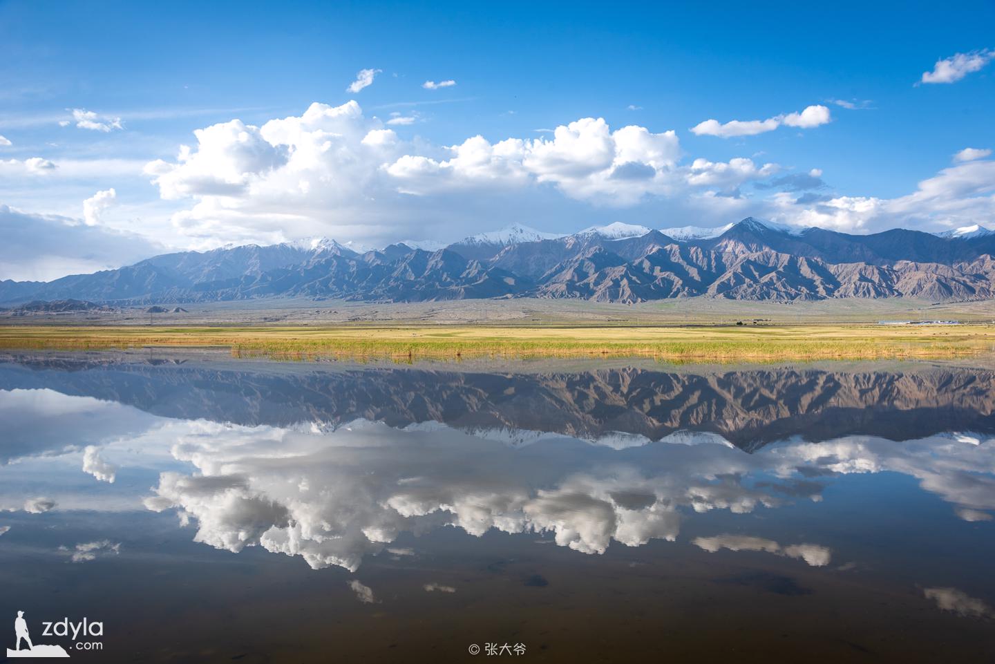 Scenery of Dachaidan Lake