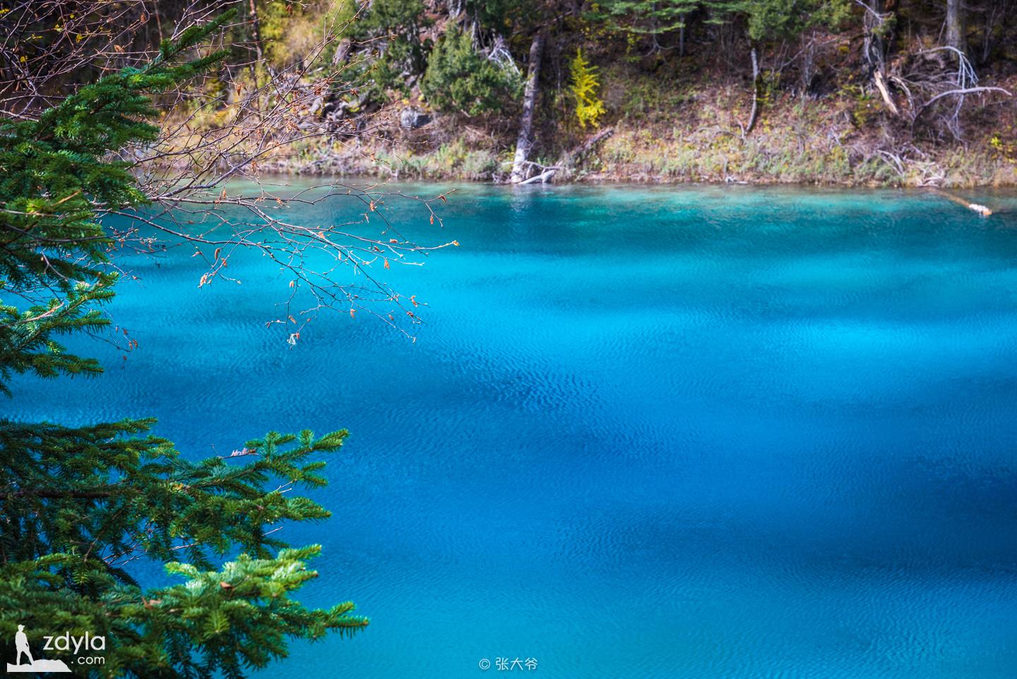 Jiuzhai Valley · Colorful pool