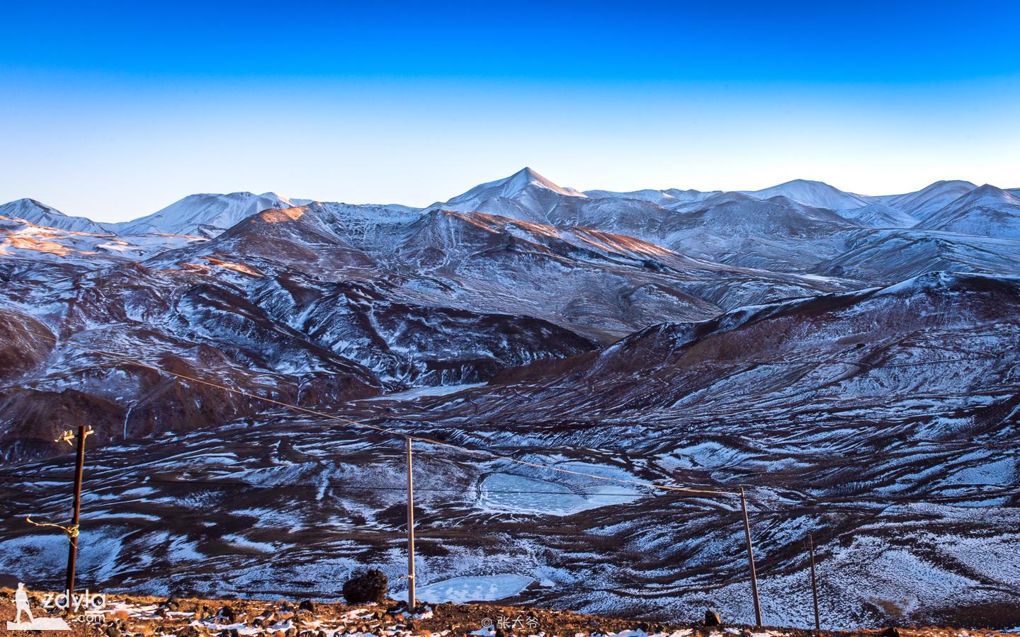 隆嘎拉山